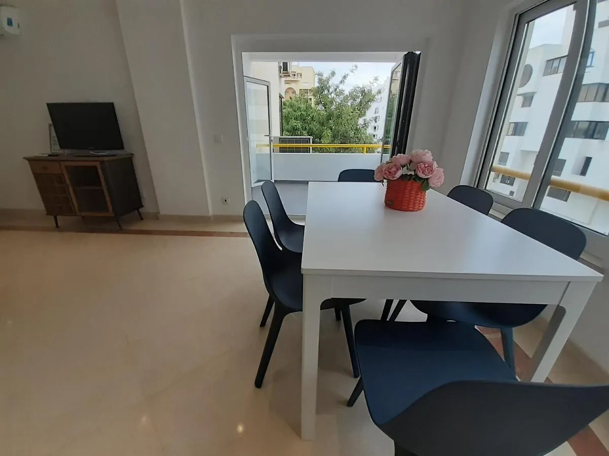 New Luxury Apartment In Quarteira
