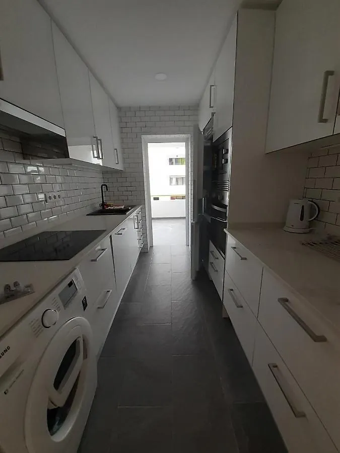 New Luxury Apartment In Quarteira
